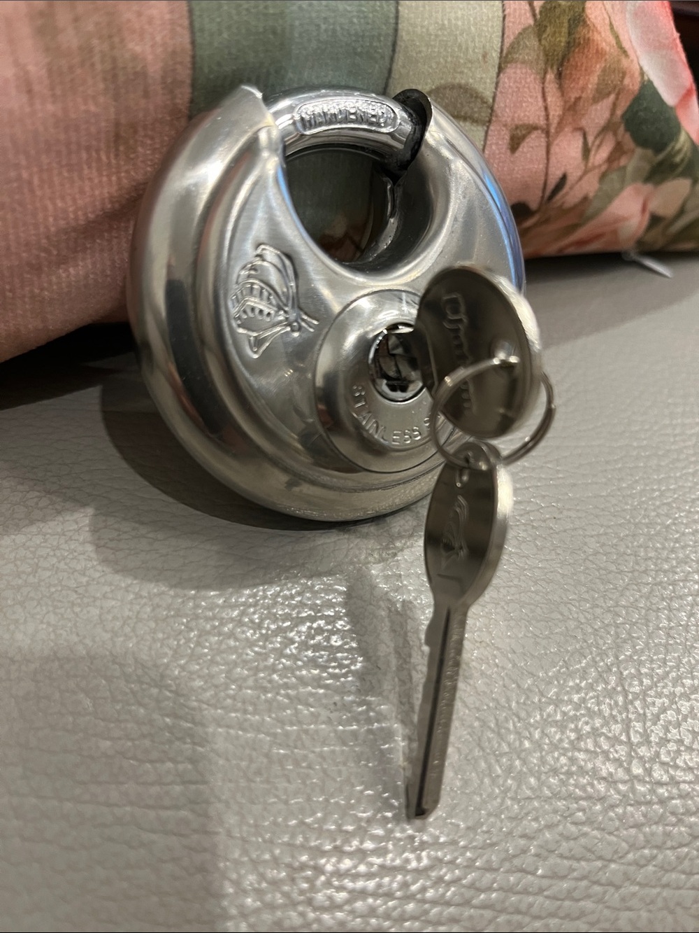 Stainless Steel Discus Padlock with Keys - Silver